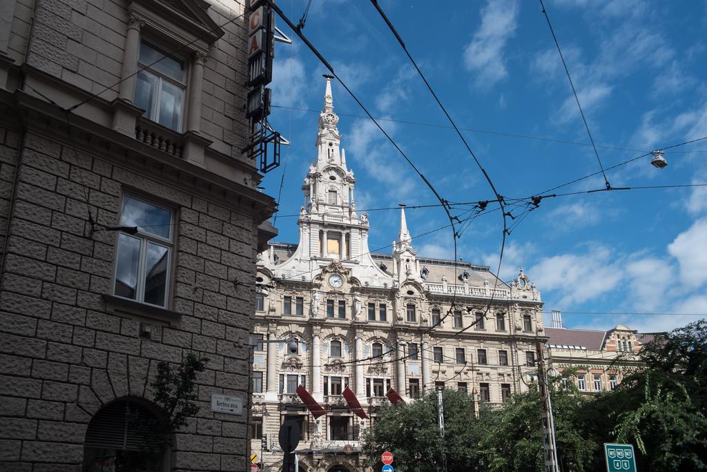 Inviting Flat In The Heart Of Town Apartment Budapest Exterior photo