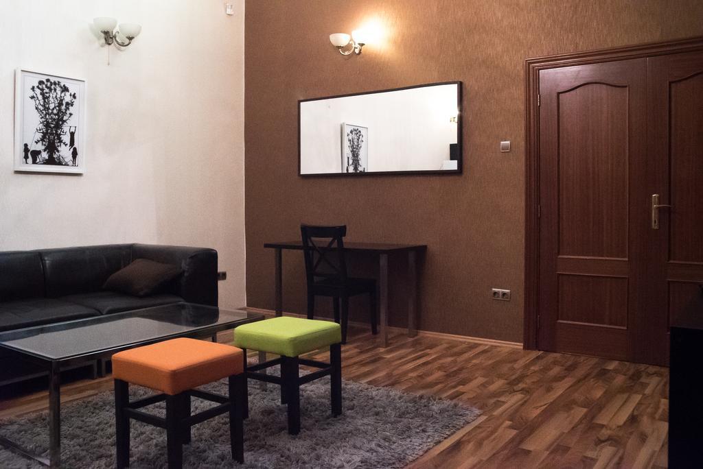 Inviting Flat In The Heart Of Town Apartment Budapest Exterior photo